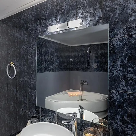 Aquaview Apartment